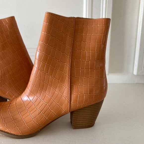 Free People Coconuts by Matisse Elyse Vegan Ankle Boots Taupe Animal Print 9.5 - Picture 3 of 8